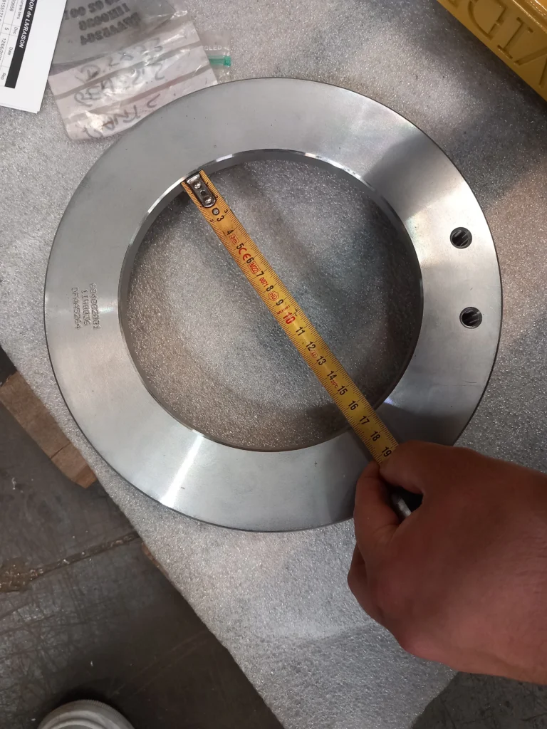 equipment-generic_flange-dimensional-check